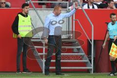 2. BL - Saison 2017/2018 - FC Ingolstadt 04 - SSV Jahn Regensburg - Maik Walpurgis (Trainer FCI) gibt Anweisungen - Foto: Meyer Jürgen