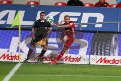 2. BL - Saison 2017/2018 - FC Ingolstadt 04 - MSV Duisburg - Sonny Kittel (#10 FCI) beim Eckball - Foto: Meyer Jürgen