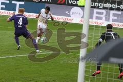 2. BL - Saison 2017/2018 - FC Ingolstadt 04 - FC Erzgebirge Aue - Almog Cohen (#8 FCI) mit einem Schuss auf das Tor -  Foto: Meyer Jürgen