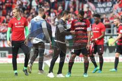 2. Bundesliga - Fußball - FC Ingolstadt 04 - 1. FC Nürnberg - Spiel ist aus Unentschieden Remis 1:1 enttäuschte Gesichter rechts Cheftrainer Stefan Leitl (FCI) mit Marvin Matip (34, FCI)