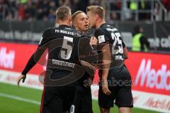 2. Bundesliga - Fußball - FC Ingolstadt 04 - SV Darmstadt 98 - 3:0 - Jubel Tor Sonny Kittel (10, FCI) mit Max Christiansen (5, FCI) Hauke Wahl (25, FCI)