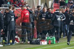 2. Bundesliga - Fußball - FC Ingolstadt 04 - 1. FC Heidenheim - Spiel ist aus Sieg FCI 3:0 Jubel Sportdirektor Angelo Vier (FCI) Cheftrainer Stefan Leitl (FCI)