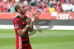 2. Bundesliga - Fußball - FC Ingolstadt 04 - 1. FC Kaiserslautern - Moritz Hartmann (9, FCI) bedankt sich bei den Fans, Abschied