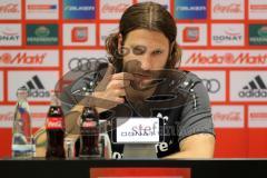 2. Bundesliga - Fußball - FC Ingolstadt 04 - SV Darmstadt 98 - 3:0 - Pressekonferenz nach dem Spiel Cheftrainer Torsten Frings (Darmstadt)