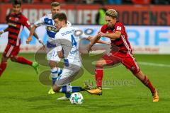 2. BL - Saison 2017/2018 - FC Ingolstadt 04 - MSV Duisburg - Thomas Pledl (#30 FCI) - Dustin Bomheuer (#4 Duisburg) - Foto: Meyer Jürgen