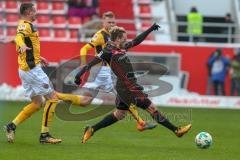 2. BL - Saison 2017/2018 - FC Ingolstadt 04 - Dynamo Dresden - Thomas Pledl (#30 FCI) trifft zum 1:0 Führungstreffer - Philip Heise (#16 Dresden) - jubel - Foto: Meyer Jürgen