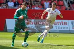 2. BL - Saison 2017/2018 - FC Ingolstadt 04 - Holstein Kiel - Stefan Kutschke (#20 FCI) - Kronholm Kenneth Torwart Kiel #18 - Foto: Meyer Jürgen