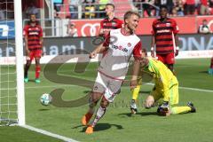 2. Bundesliga - Fußball - FC Ingolstadt 04 - 1. FC Kaiserslautern - Tor Jubel 0:3 Sebastian Andersson (9 Kaiserslautern) hinten chancenlos Torwart Marco Knaller (16, FCI)