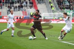 2. Bundesliga - Fußball - FC Ingolstadt 04 - SpVgg Greuther Fürth - Marvin Matip (34, FCI) mitte Patrick Sontheimer (40 Fürth)