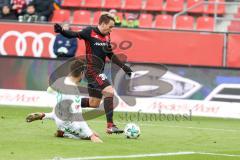 2. Bundesliga - Fußball - FC Ingolstadt 04 - SpVgg Greuther Fürth - Thomas Pledl (30, FCI) Marco Caligiuri