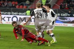 2. Bundesliga - Fußball - FC Ingolstadt 04 - SV Sandhausen - Stefan Kutschke (20, FCI) wird gefoult von Klingmann, Philipp (24 SV)