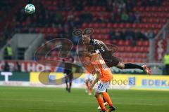 2. Bundesliga - Fußball - FC Ingolstadt 04 - SV Darmstadt 98 - Stefan Kutschke (20, FCI) Immanuel Höhn (21 Darmstadt)