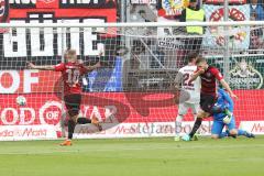 2. Bundesliga - Fußball - FC Ingolstadt 04 - 1. FC Nürnberg - Tor 1:0 Jubel Robert Leipertz (13, FCI) Sonny Kittel (10, FCI) Torwart Fabian Bredlow (24 FCN) Enrico Valentini (22 FCN)