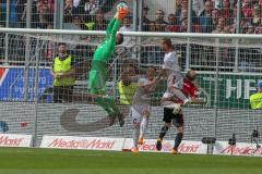 2. BL - Saison 2017/2018 - FC Ingolstadt 04 -1. FC Nürnberg - Orjan Nyland (#1 Torwart FCI) fängt den Ball sicher - Foto: Meyer Jürgen