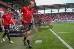 2. BL - Saison 2017/2018 - FC Ingolstadt 04 -1. FC Nürnberg - Tobias Levels (#3 FCI) beim warm machen - einlaufen - Foto: Meyer Jürgen