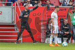 2. BL - Saison 2017/2018 - FC Ingolstadt 04 -1. FC Nürnberg - Andre Mijatovic (Co-Trainer FCI) geben Anweisungen - Foto: Meyer Jürgen