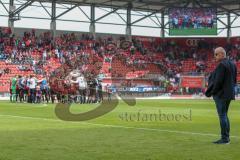 2. BL - Saison 2017/2018 - FC Ingolstadt 04 -1. FC Nürnberg - Die Mannschaft bildet einen Kreis nach dem Spiel - Peter Jackwerth - Foto: Meyer Jürgen