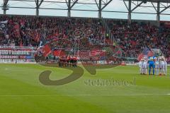 2. BL - Saison 2017/2018 - FC Ingolstadt 04 -1. FC Nürnberg - Die Mannschaften bilden einen Kreis vor dem Spiel - Fans - Fankurve - Foto: Meyer Jürgen