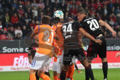 2. Bundesliga - Fußball - FC Ingolstadt 04 - SV Darmstadt 98 - 3:0 - rechts Stefan Kutschke (20, FCI) Marvin Matip (34, FCI) Immanuel Höhn (21 Darmstadt) Kopfballduell