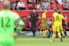 2. BL - Saison 2017/2018 - FC Ingolstadt 04 - 1. FC Union Berlin - Maik Walpurgis (Trainer FCI) mit der Entscheidung des Schiedsrichter nicht einverstanden - Foto: Meyer Jürgen