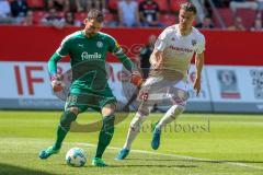 2. BL - Saison 2017/2018 - FC Ingolstadt 04 - Holstein Kiel - Stefan Kutschke (#20 FCI) - Kronholm Kenneth Torwart Kiel #18 - Foto: Meyer Jürgen