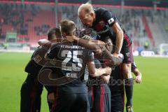 2. Bundesliga - Fußball - FC Ingolstadt 04 - SV Darmstadt 98 - 3:0 - Tor Jubel Thomas Pledl (30, FCI) trifft zum 3:0, Marvin Matip (34, FCI) Hauke Wahl (25, FCI) Tobias Levels (3, FCI)