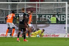 2. BL - Saison 2017/2018 - FC Ingolstadt 04 - SV Darmstadt 98 - Orjan Nyland (#1 Torwart FCI) hält den Ball sicher - Foto: Meyer Jürgen