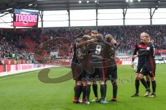 2. Bundesliga - Fußball - FC Ingolstadt 04 - SpVgg Greuther Fürth - Tor Jubel 3:0 durch Thomas Pledl (30, FCI) mit Moritz Hartmann (9, FCI) Patrick Ebert (7, FCI) Marvin Matip (34, FCI) Sonny Kittel (10, FCI) Tobias Levels (3, FCI)