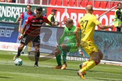 2. BL - Saison 2017/2018 - FC Ingolstadt 04 - 1. FC Union Berlin - Dario Lezcano (#11 FCI) spielt gegen den Torwart Busk Jakob #12 Berlin - Foto: Meyer Jürgen