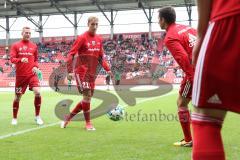 2. Bundesliga - Fußball - FC Ingolstadt 04 - VfB Eichstätt - Saisoneröffnung - Testspiel - Warmup vor dem Testspiel  Nico Rinderknecht (22, FCI) Tobias Schröck (21, FCI)Markus Suttner (29, FCI)