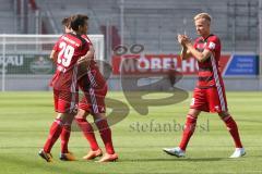 2. BL - Saison 2017/2018 - FC Ingolstadt 04 - VFB Eichstätt - Freundschaftsspiel - Markus Suttner (#29 FCI) freut sich über sein Freistosstor - Florent Hadergjonaj (#33 FCI) - Foto: Meyer Jürgen