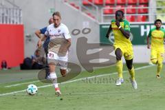 2. Bundesliga - Testspiel - Fußball - FC Ingolstadt 04 - FC Nantes - links Tobias Schröck (21, FCI)