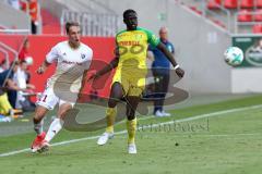 2. Bundesliga - Testspiel - Fußball - FC Ingolstadt 04 - FC Nantes - links Tobias Schröck (21, FCI)