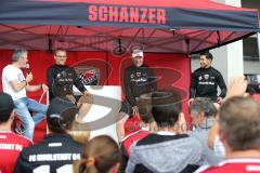 2. Bundesliga - Fußball - FC Ingolstadt 04 - Saisoneröffnung - Interview mit den Trainern - Co-Trainer Michael Henke (FCI) Cheftrainer Maik Walpurgis (FCI) Co-Trainer Ovid Hajou (FCI) durch Italo Mele