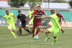 2. Bundesliga - Fußball - Testspiel - FC Ingolstadt 04 - SV Wehen Wiesbaden - mitte Max Christiansen (5, FCI) Angriff, links Patrick Funk (WW)