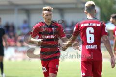 2. Bundesliga - Fußball - Testspiel - FC Ingolstadt 04 - SV Wehen Wiesbaden - Thomas Pledl (30, FCI) Alfredo Morales (6, FCI)  abklatschen