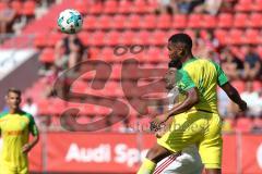 2. Bundesliga - Testspiel - Fußball - FC Ingolstadt 04 - FC Nantes - Antonio Colak (7, FCI) hinten Kopfball Duell mit Leo Dubois (5)