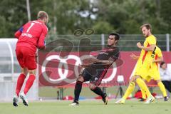 2. Bundesliga - Fußball - Testspiel - FC Ingolstadt 04 - Karlsruher SC - Darío Lezcano (11, FCI) scheitert an Torwart Dirk Orlishausen (KSC)