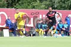 2. Bundesliga - Fußball - Testspiel - FC Ingolstadt 04 - Karlsruher SC - rechts Marvin Matip (34, FCI)