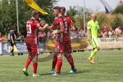 2. Bundesliga - Fußball - Testspiel - FC Ingolstadt 04 - SV Wehen Wiesbaden - rechts Robert Leipertz (13, FCI) köpft den Abpraller ins Tor, Torwart Markus Kolke /WW) chancenlos, Jubel mit Stefan Kutschke (20, FCI) Phil Neumann (26, FCI)