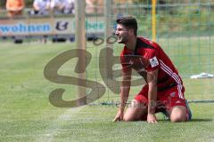 2. Bundesliga - Fußball - Testspiel - FC Ingolstadt 04 - SV Wehen Wiesbaden - Torwart Markus Kolke (WW) stoppt Antonio Colak (7, FCI) vor dem Tor