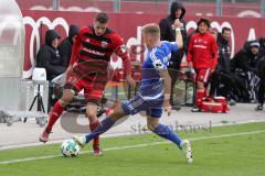 2. Bundesliga - Fußball - Testspiel - FC Ingolstadt 04 - SpVgg Unterhaching - mitte Maximilian Thalhammer (17, FCI) rechst Max Dombrowka (8 SpVgg)