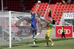 2. BL - Saison 2017/2018 - Testspiel - FC Ingolstadt 04 - FC Nantes - Hauke Wahl (#25 FCI) beim Kopfball - Dupe Maxime Torwart FC Nantes - Foto: Meyer Jürgen