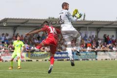 2. Bundesliga - Fußball - Testspiel - FC Ingolstadt 04 - SV Wehen Wiesbaden - Stefan Lex (14, FCI) kommt zu spät, Torwart Markus Kolke hält (WW)