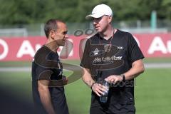 2. Bundesliga - Fußball - FC Ingolstadt 04 - Auftakttraining, neue Saison 2017/2018, Audi Sportpark Trainingsgelände - Fitnesstrainer Jörg Mikoleit (FCI) und Cheftrainer Maik Walpurgis (FCI)