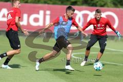 2. Bundesliga - Fußball - FC Ingolstadt 04 - Auftakttraining, neue Saison 2017/2018, Audi Sportpark Trainingsgelände - Zweikampf Hauke Wahl (25, FCI) Stefan Lex (14, FCI) Torwart Martin Hansen (35, FCI)