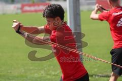 2. Bundesliga - Fußball - FC Ingolstadt 04 - Auftakttraining, neue Saison 2017/2018, Audi Sportpark Trainingsgelände - Ryoma Watanabe (23, FCI) Krafttraining