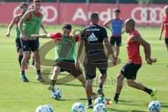 2. BL - Saison 2017/2018 - FC Ingolstadt 04 - Training - Christian Träsch (#28 FCI) grün - Foto: Meyer Jürgen