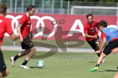 2. Bundesliga - Fußball - FC Ingolstadt 04 - Auftakttraining, neue Saison 2017/2018, Audi Sportpark Trainingsgelände - Marcel Gaus (19, FCI) links