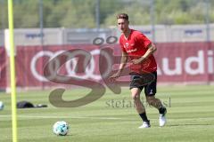 2. Bundesliga - Fußball - FC Ingolstadt 04 - Auftakttraining, neue Saison 2017/2018, Audi Sportpark Trainingsgelände - Phil Neumann (26, FCI)